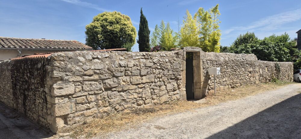 GRANDE MAISON A RENOVER AVEC JARDIN ET GARAGE