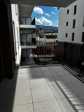  Appartement à louer 2 pièces 38 m²
