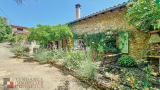  Maison à vendre 15 + pièces 528 m²