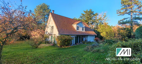   Spacieuse Maison individuelle - Grand jardin - garage _ Abris Maison - 7 pi�ce(s) - 210 m�