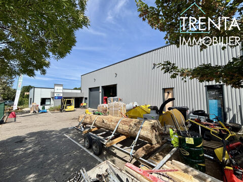   À vendre Local d'activité avec bureaux de 433 m² à Saint-Bla 