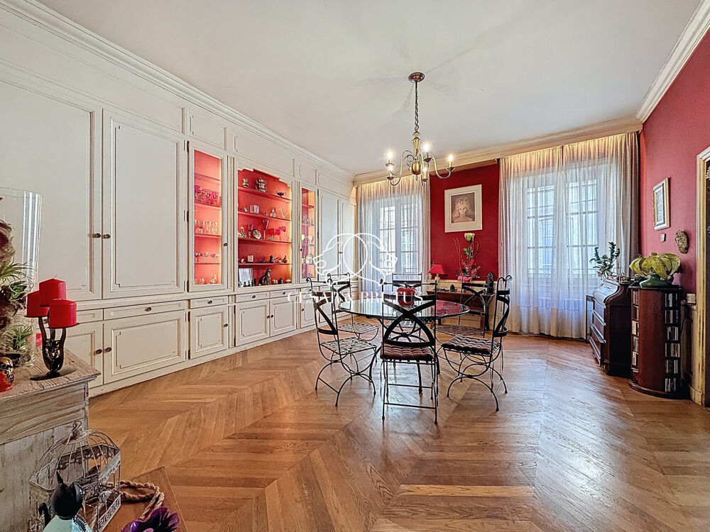MAISON BOURGEOISE -274 m2- JARDIN