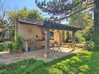  Maison à vendre 8 pièces 215 m²