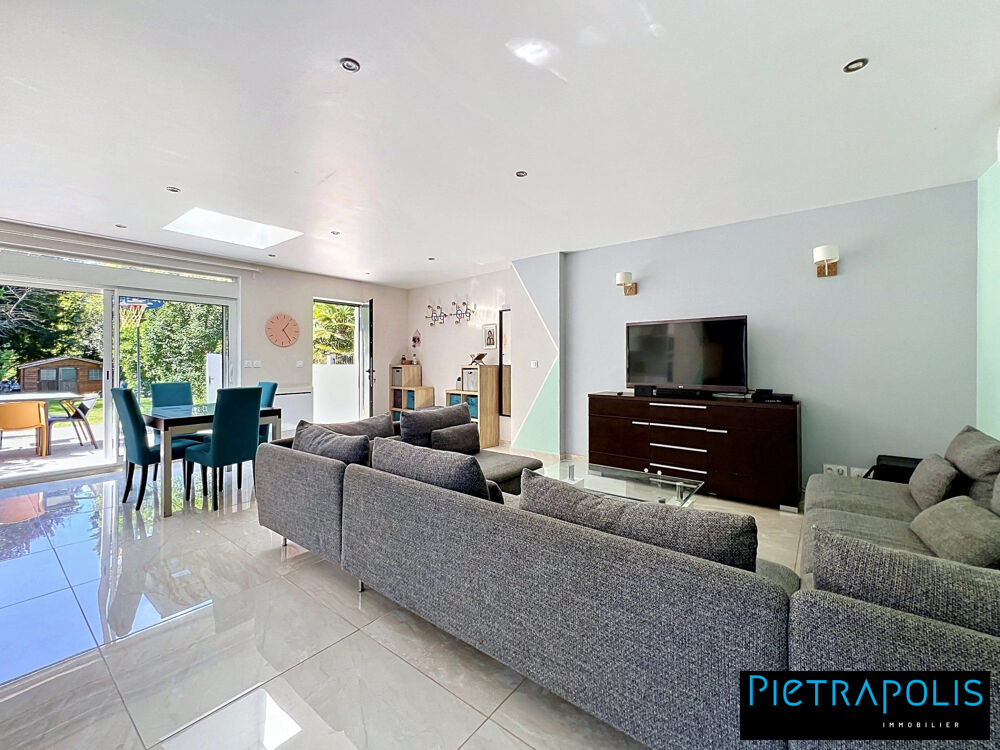 MAISON 4 CHAMBRES 1 BUREAU 144m²