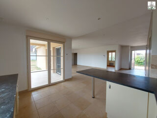  Maison à louer 5 pièces 105 m²