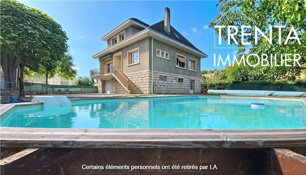 LA TOUR-DU-PIN  Maison 163 m², piscine, 1 028 m² de terrain