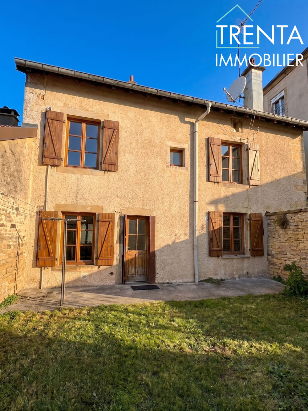 Vente Maison À vendre : Charmante maison en pierre à Fougerolles, Haute-Sa? Fougerolles-saint-valbert ()