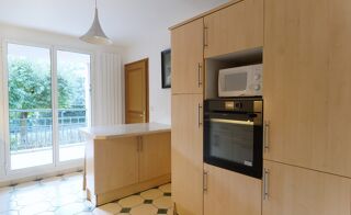  Appartement à louer 4 pièces 119 m²
