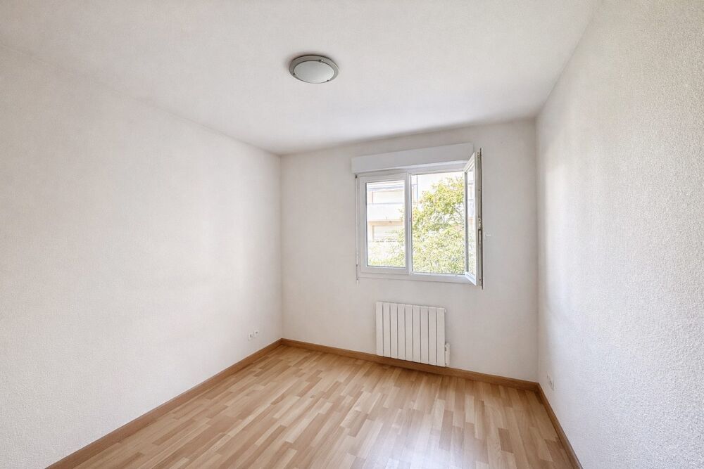 Opportunité rare : T3 au centre de Prévessin