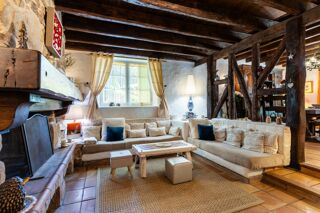  Maison à vendre 8 pièces 232 m²