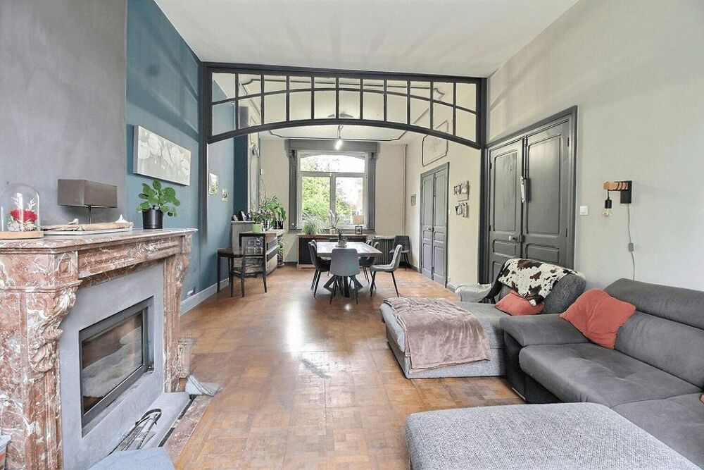 MAISON BOURGEOISE