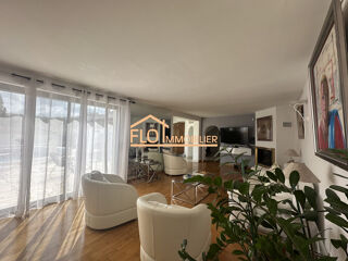  Maison � vendre 7 pi�ces 230 m�