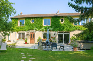  Maison à vendre 8 pièces 240 m²