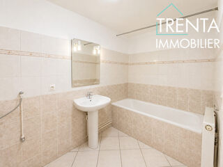  Appartement à louer 2 pièces 55 m²