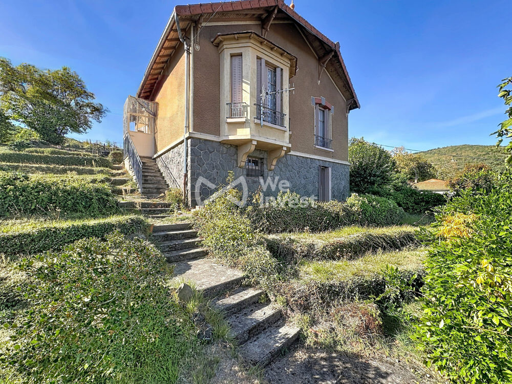 Vente Maison Villa de l'architecte Galinat avec vue et jardin. Volvic