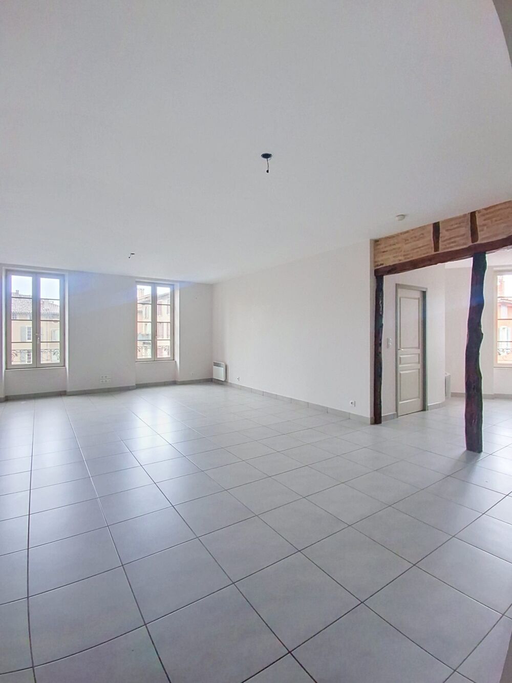 Location Appartement Centre de Réalmont - Grand appartement T3 Réalmont