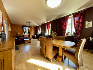  Maison  vendre 5 pices 202 m