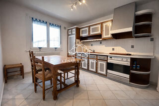  Maison � vendre 7 pi�ces 150 m�