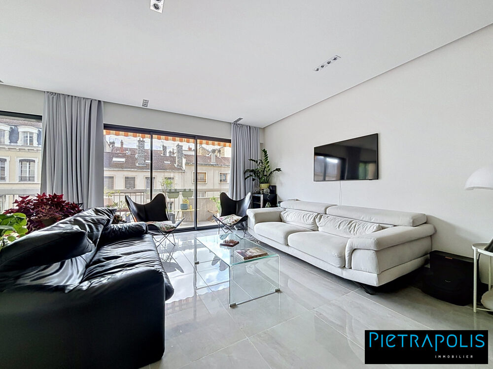 Vente Appartement T4 de 100 m² env, etage élevé, balcons, cave en sous-sol, pos Lyon 6