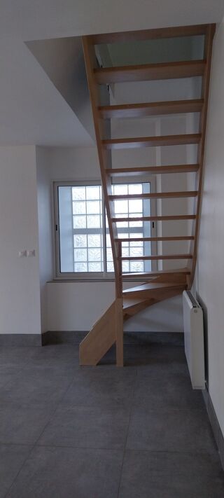  Appartement à louer 3 pièces 61 m²