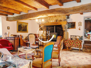  Maison � vendre 9 pi�ces 258 m�