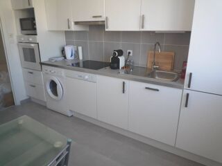  Appartement à louer 3 pièces 75 m²