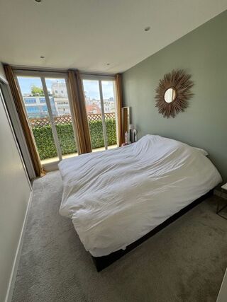  Appartement à louer 5 pièces 108 m²