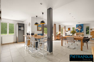  Maison à vendre 8 pièces 226 m²