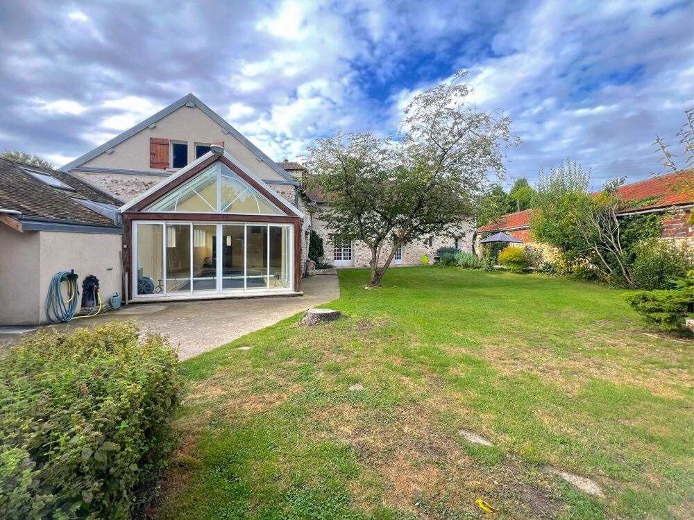 Superbe Maison en pierre en plein coeur de Longnes 78