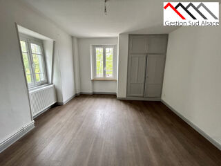  Maison à louer 6 pièces 148 m²