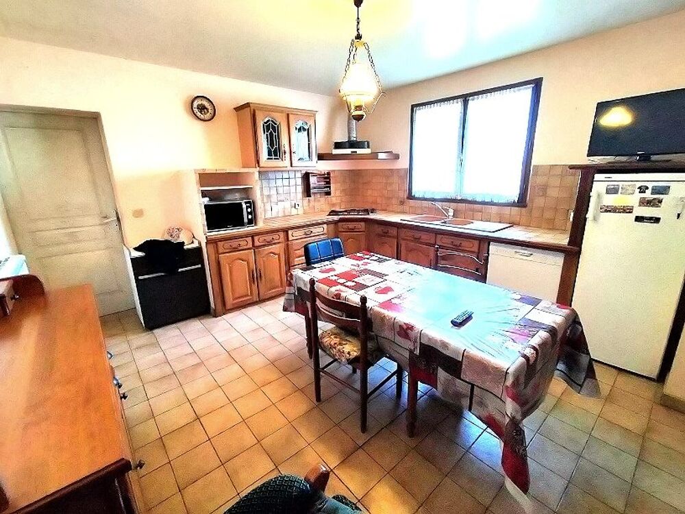 Vente Maison maison 150 m², avec dépendances et terrain de 2 000 m² – Ri Riscle