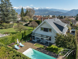  Maison � vendre 9 pi�ces 260 m�