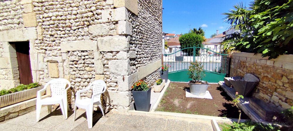 Vente Maison Un lieu de vie rare où chaque projet devient possible Chenac-saint-seurin-d'uzet