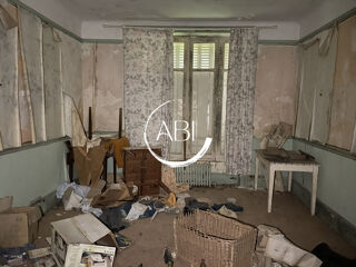  Immeuble � vendre 327 m�