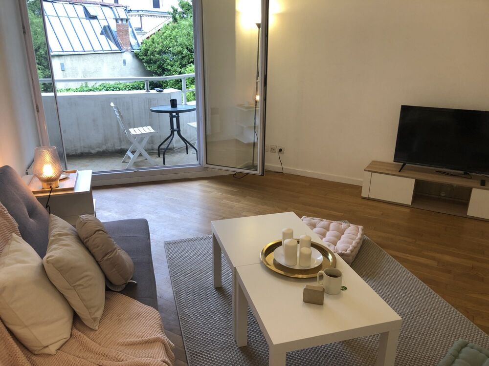Location Appartement T2 meublé au calme: Balcon côté jardin, garage, cave Lyon 3