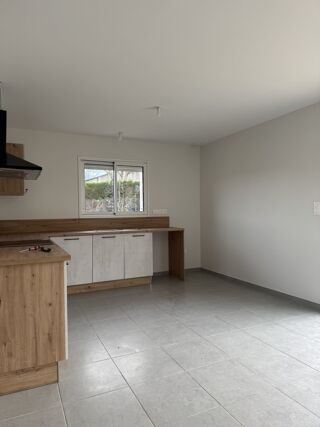  Maison  louer 4 pices 84 m