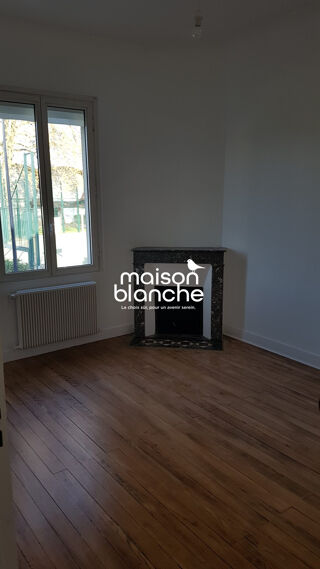  Appartement � louer 4 pi�ces 95 m�