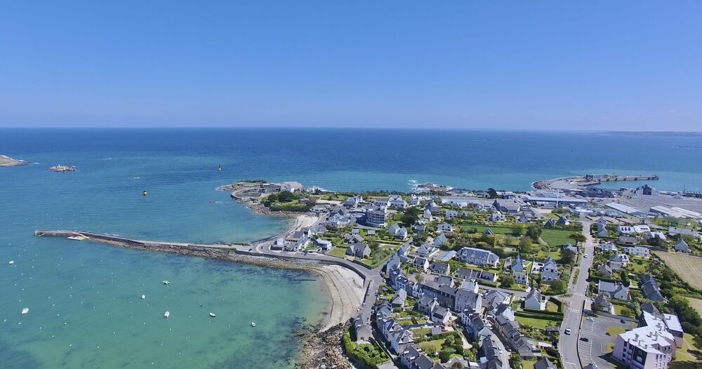 200m du Port de ROSCOFF, T2 aperçu mer