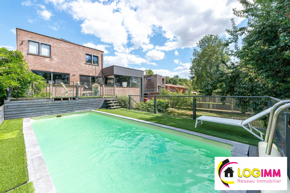 Maison 9 pièces 310 m² · à Sebourg · 310 m² · 699 000 €