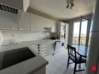  Appartement à louer 5 pièces 113 m²