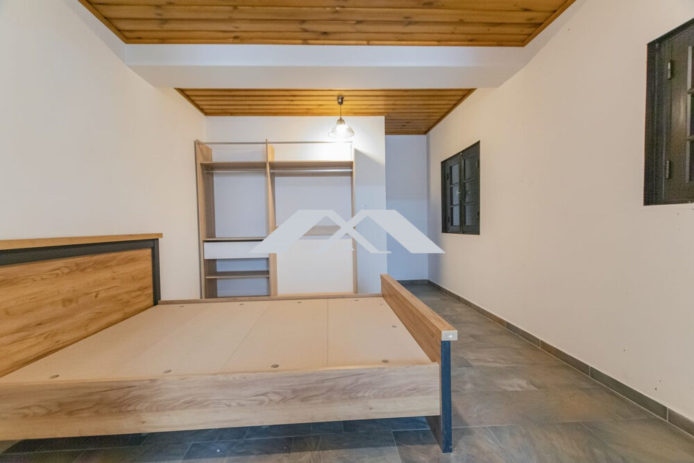 Location Appartement Superbe T1 meublé en REZ-DE-JARDIN à petite ile quartier ravin Petite-Île