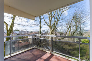  Appartement � vendre 3 pi�ces 77 m�