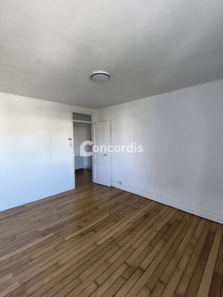  Appartement à louer 1 pièce 31 m²