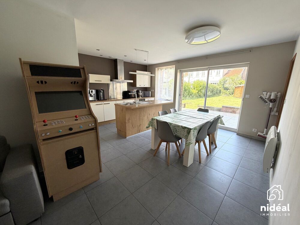 Maison familiale 115 m²  Ferrière-la-Grande  148 000 €