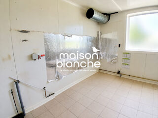  Immeuble à vendre 585 m²