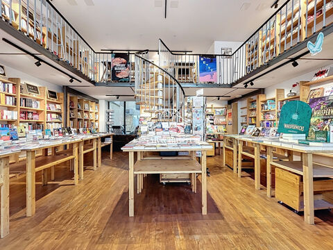 LIBRAIRIE AU COEUR D'UN QUARTIER COMMERCANT - RENTA 5,5% AEM 252000 69009 Lyon