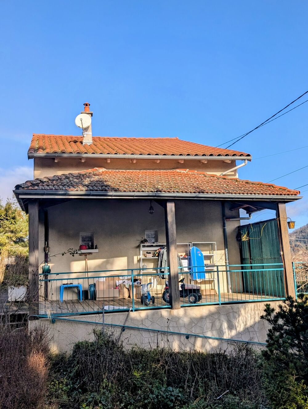 Maison sur 2120 m2 de terrain avec garage