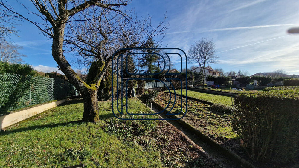 Vente Maison MAISON SPACIEUSE AVEC GARAGE ET JARDIN Ambert