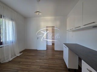  Maison à vendre 11 pièces 243 m²