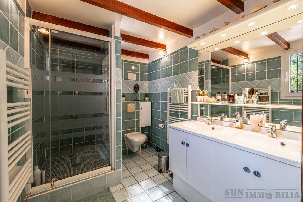 à vendre  Maison Cagnes-sur-Mer (06800)